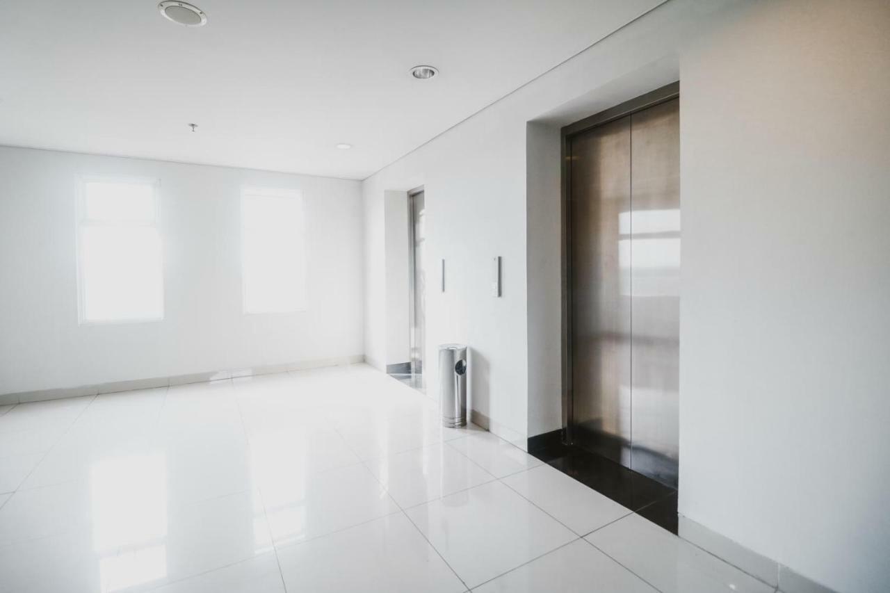 Reddoorz Apartment Near Summarecon Mall Serpong Tangerang Kültér fotó