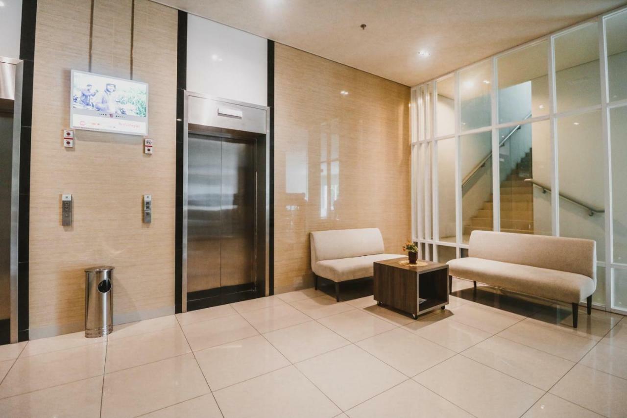 Reddoorz Apartment Near Summarecon Mall Serpong Tangerang Kültér fotó