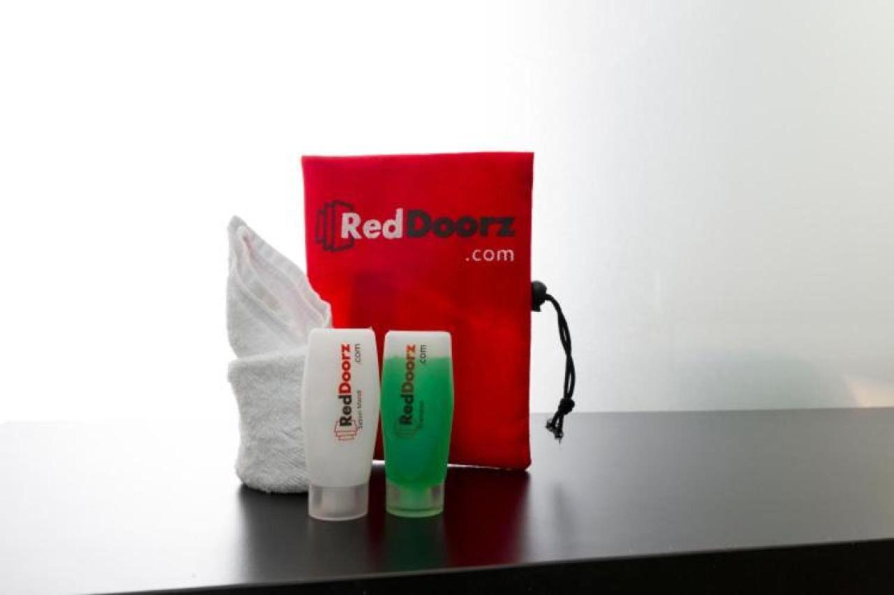 Reddoorz Apartment Near Summarecon Mall Serpong Tangerang Kültér fotó